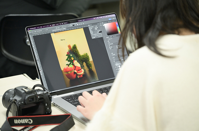 撮った写真を使ってクリスマスカードを作ろう!