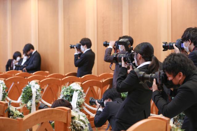 日本写真映像専門学校　集合写真　大阪ガーデンパレス　披露宴会場　ホテル　カメラ　専門学校　大阪