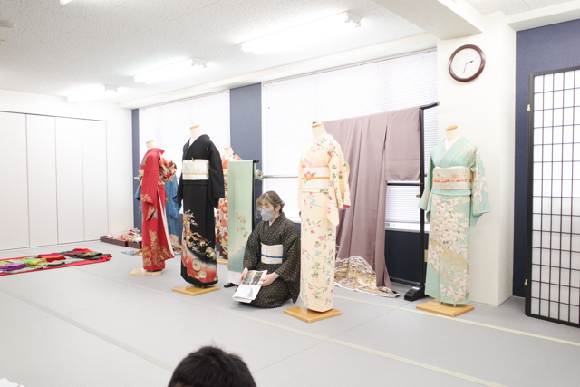 日本写真映像専門学校　写専　SHASEN　大阪　写真　専門学校　願書受付中　一眼レフ ミラーレス　カメラ　カメラマン　フォトグラファー　着物　着付け　婚礼　成人　和装　東洋きもの専門学校