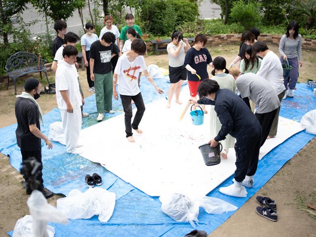 日本写真映像専門学校　写専　SHASEN　大阪　写真　専門学校　願書受付中　一眼レフ ミラーレス　カメラ　カメラマン　フォトグラファー　ペイント　ペイントフォト　アクションペインティング